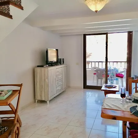 Americas 아파트 *